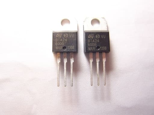 BTA24-600B triac