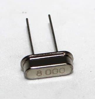 8MHz crystal oscillator